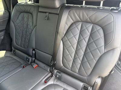 2025 BMW X7 — photo 21 view