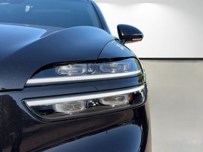 2023 Genesis GV70 — photo 9 view
