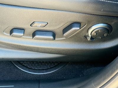 2023 Genesis GV70 — photo 24 view