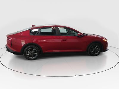 2025 Kia K4 - Photo 8