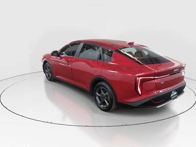 2025 Kia K4 - Photo 5