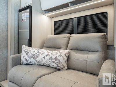 2026 Tiffin Motorhomes Wayfarer - Photo 12