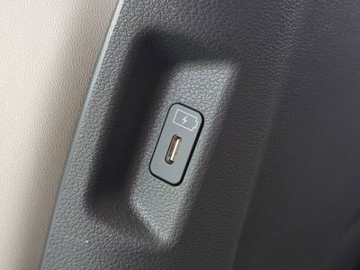 2026 Hyundai SANTA FE HYBRID — photo 18 view