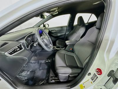 2025 Toyota Corolla Hatchback — photo 12 view