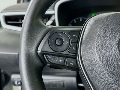 2025 Toyota Corolla Hatchback — photo 16 view