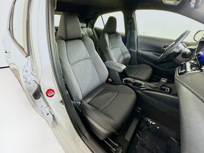 2025 Toyota Corolla Hatchback — photo 28 view