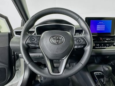 2025 Toyota Corolla Hatchback — photo 15 view