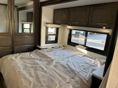 2025 Entegra Coach Vision SE — photo 23 view