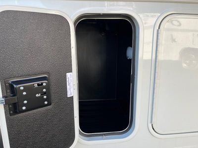2025 Entegra Coach Vision SE — photo 40 view