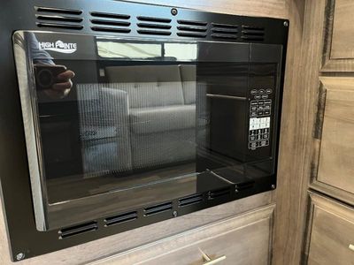 2025 Entegra Coach Vision SE — photo 20 view