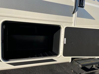 2025 Entegra Coach Vision SE — photo 29 view