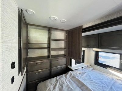 2025 Entegra Coach Vision SE — photo 26 view