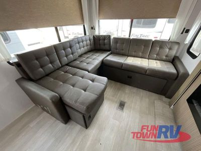 2025 Forest River RV Wildwood - Photo 24