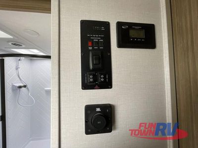 2025 Forest River RV Wildwood - Photo 29