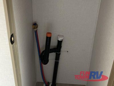 2025 Forest River RV Wildwood - Photo 39