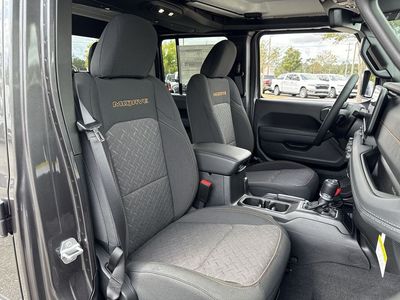2025 Jeep Gladiator — photo 28 view