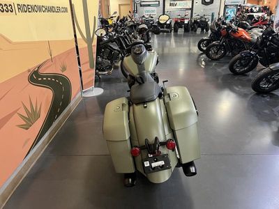 2025 Indian Motorcycle Springfield Dark Horse Moss Green Smoke — interior view