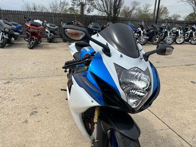 2024 Suzuki GSX-R750 - Photo 2