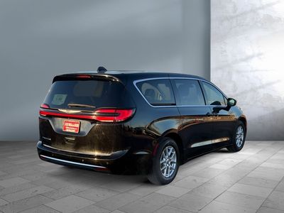 2024 Chrysler Pacifica - Photo 6