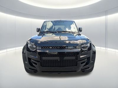 2026 Land Rover Defender 110 - Photo 8