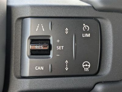 2026 Land Rover Defender 110 - Photo 23