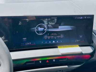 2026 BMW X3 — photo 13 view