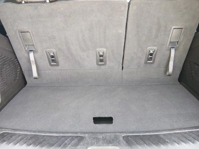 2024 Chevrolet Tahoe — photo 11 view