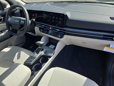 2026 Kia Sportage — photo 12 view