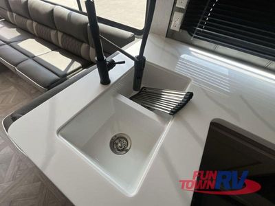 2024 Forest River RV Salem - Photo 25