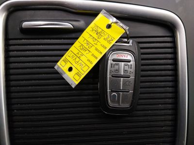 2024 Chrysler Pacifica — photo 15 view