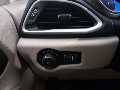 2024 Chrysler Pacifica — photo 13 view