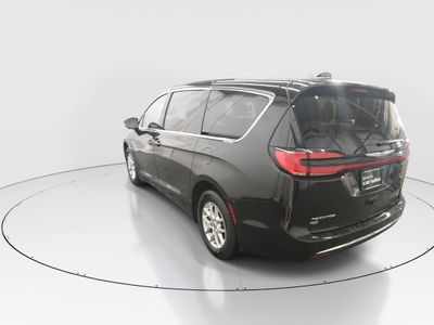 2024 Chrysler Pacifica — detail view