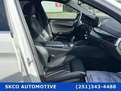 2019 BMW 5 Series - Photo 1