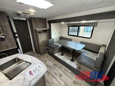 2022 Venture RV Sonic - Photo 6