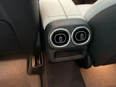2026 Mercedes-Benz GLC — photo 22 view