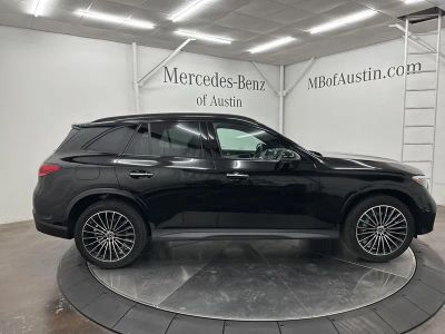 2026 Mercedes-Benz GLC — photo 8 view