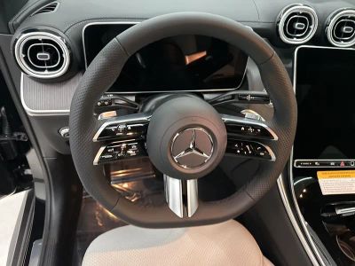 2026 Mercedes-Benz GLC — photo 10 view