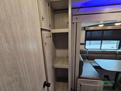 2023 CrossRoads RV Zinger — photo 28 view