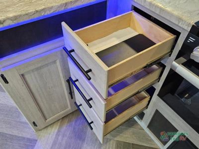 2023 CrossRoads RV Zinger — photo 19 view