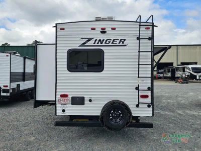 2023 CrossRoads RV Zinger — photo 7 view