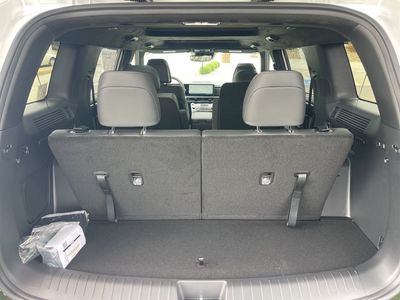 2026 Hyundai Santa Fe Hybrid — photo 12 view
