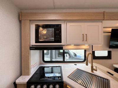 2026 Thor Motor Coach CHATEAU - Photo 8