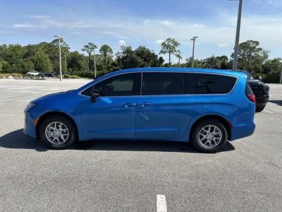 2027 Chrysler Pacifica — detail view