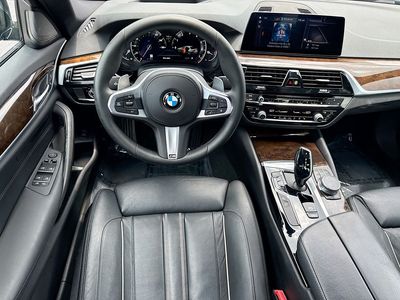 2019 BMW 5 Series — photo 17 view