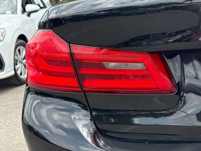 2019 BMW 5 Series — photo 10 view