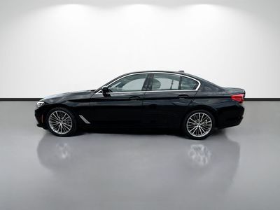 2019 BMW 5 Series — engine compartment view