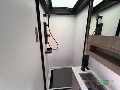 2026 Grand Design Lineage Series F — photo 42 view