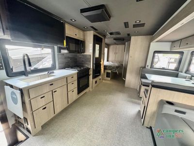 2026 Grand Design Lineage Series F — photo 17 view