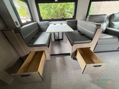 2026 Grand Design Lineage Series F — photo 49 view