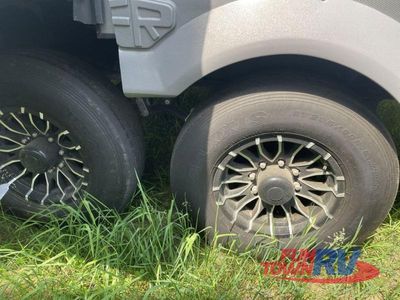 2025 Forest River RV Salem Hemisphere — photo 11 view